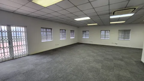 24 Saddle Drive, Woodmead - Office Space - 440m² (8)